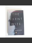 The Silent Wife. A Novel (Tichá žena; román, thriller) - náhled